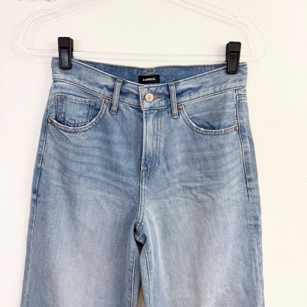 Express High Rise Wide Leg Relaxed Jeans Light Wash 100% Cotton Women's Size 2R - Picture 4 of 9